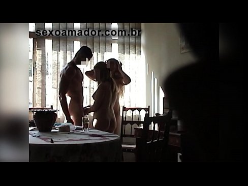 ❤️ Sex kamarádky pozvou obřího muže a trojku s ním ❤️❌ Sex video u cs.liporno.ru ❌